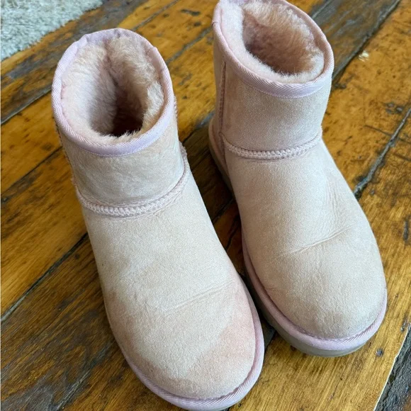 Pink Ugg boots - Picture 11 of 11